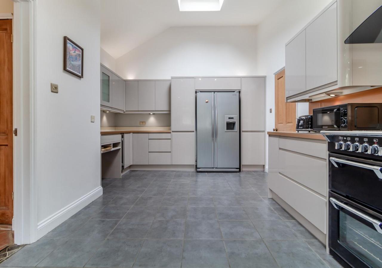 Вилла 39 London Road Хейлсуорт Экстерьер фото